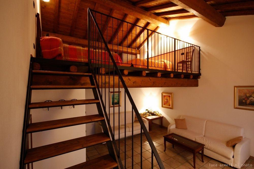 Agriturismo Cascina Boschi Apartment Волта Мантована Екстериор снимка