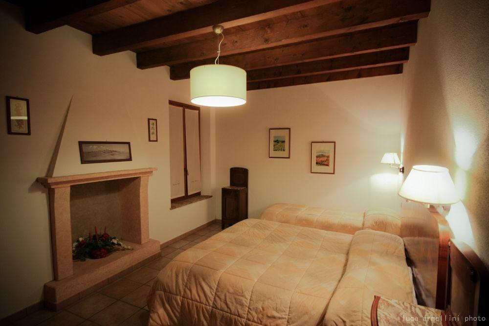 Agriturismo Cascina Boschi Apartment Волта Мантована Екстериор снимка