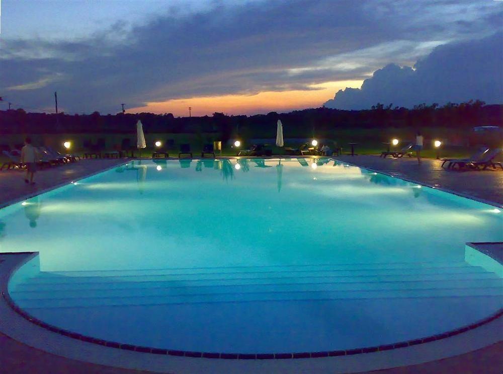 Agriturismo Cascina Boschi Apartment Волта Мантована Екстериор снимка